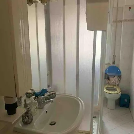 Apartment Bilocale Vacanze A *